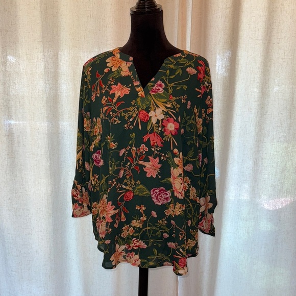 Maurice’s Women’s XL Green Floral Boho Blouse - Picture 1 of 6